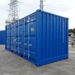 Contentor marítimo novo de 20 pés com laterais abertos, azul.