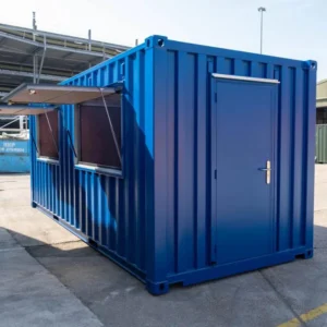 Contentor comercial ou quiosque de 6 metros com porta dupla de acesso.